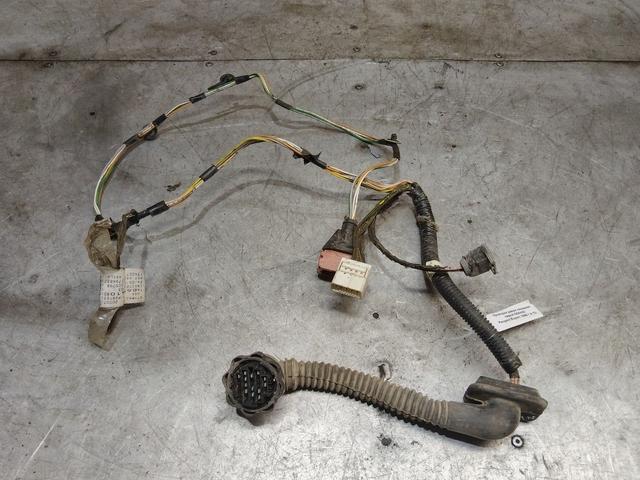 Проводка двери передней левой G8AH32 Peugeot Expert