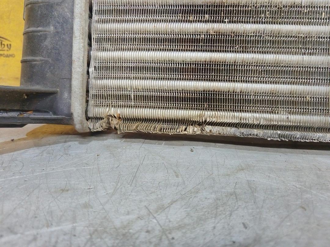 Радиатор (основной) B86ZW4 Peugeot 306 - Фото 3