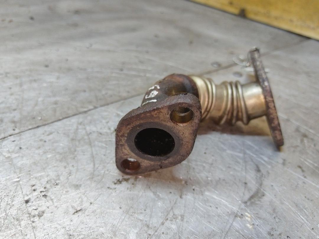 Трубка системы рециркуляции EGR 8GPUAL Hyundai Getz купить