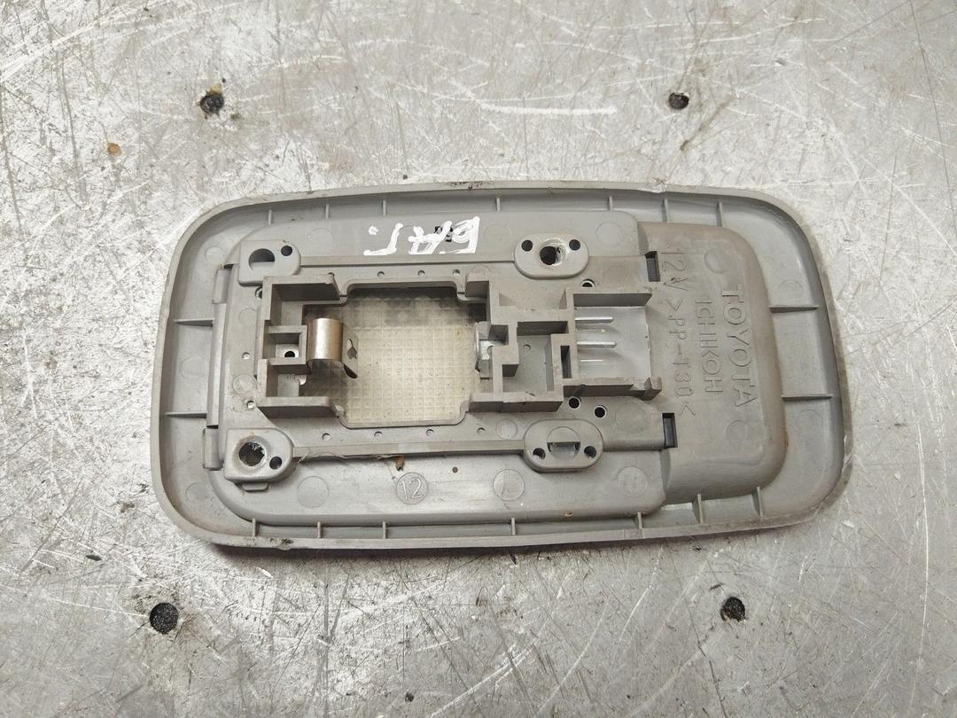 Фонарь салона (плафон) PWZL4Q Toyota Avensis Verso купить с доставкой