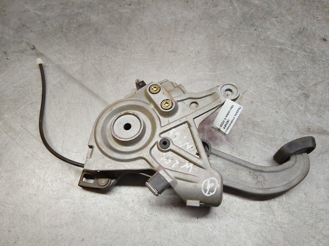 Педаль стояночного тормоза 19DNFP Mercedes C W202 - Фото 1