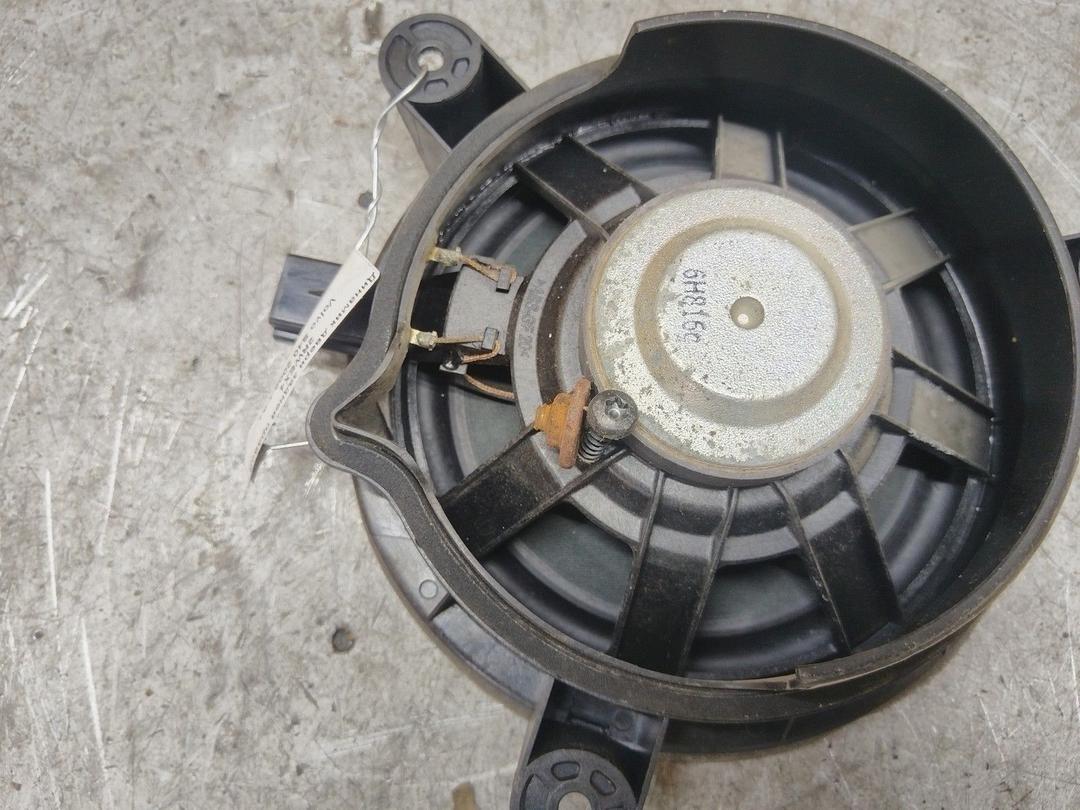 Динамик двери задней правой 2RWEX4 Volvo S40 купить на авторазборке