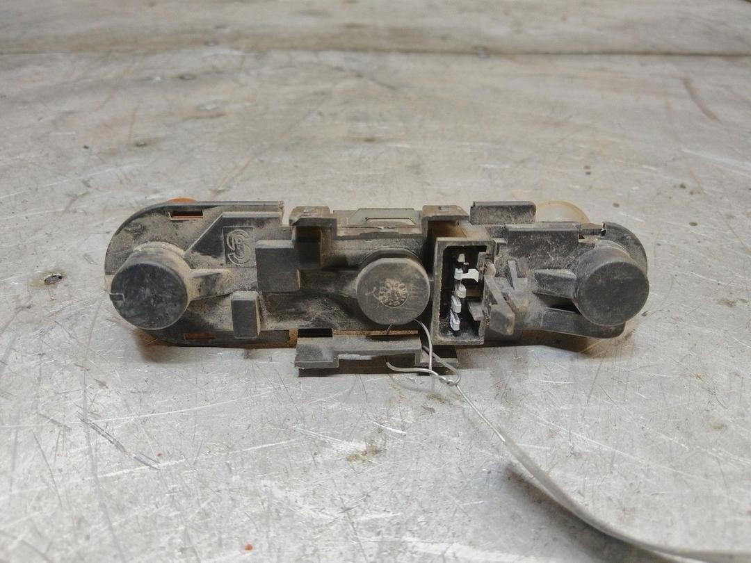 Панель (плата) фонаря заднего правого 2HCMV4 Peugeot 806 купить