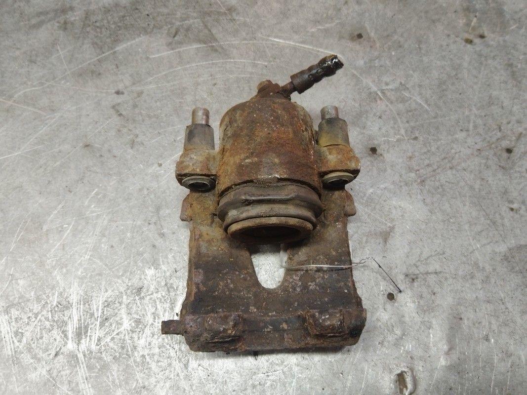 Суппорт передний правый 3ZNP8E Volkswagen Golf купить в магазине запчастей бу