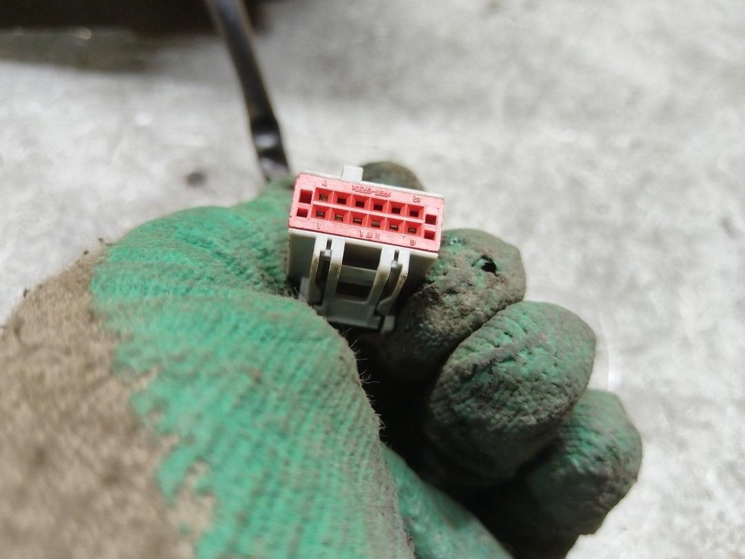 Зеркало наружное правое SI0ZTO Ford Galaxy купить с доставкой