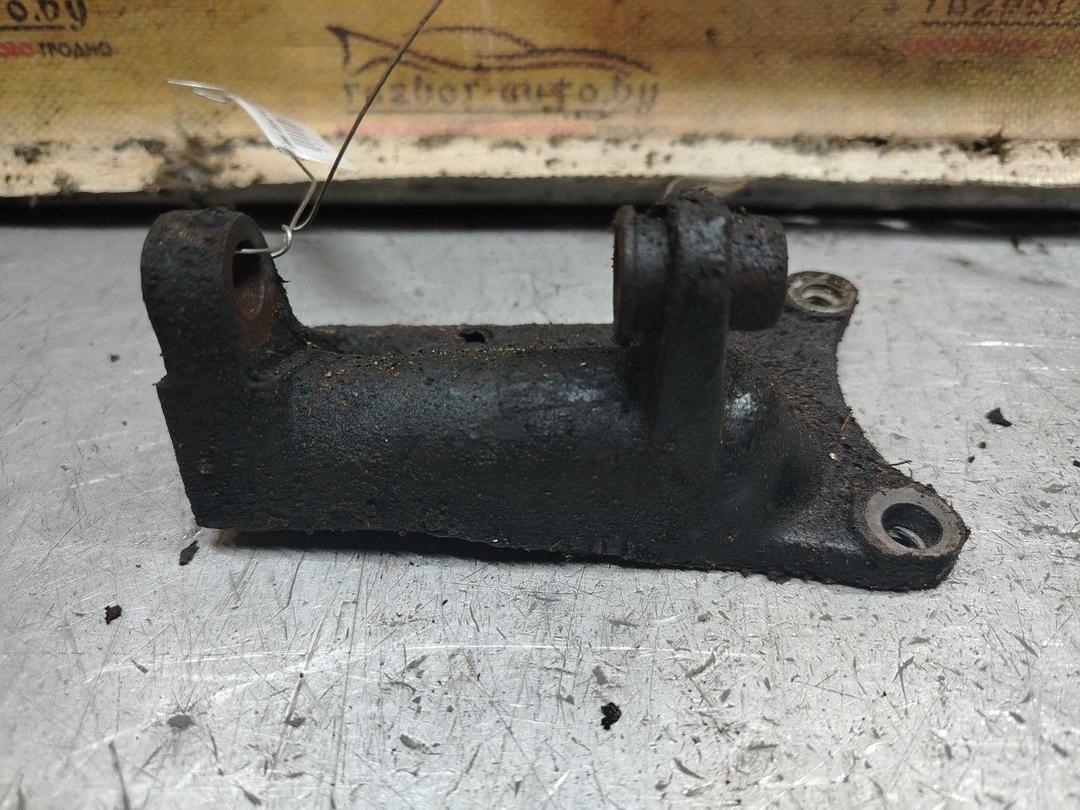 Кронштейн генератора OM0FXQ Peugeot 406 - Фото 2