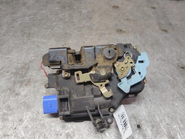 Замок двери задней левой AJZC7S Seat Altea купить с доставкой