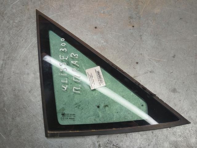 Стекло кузовное боковое правое ZTHNZY Fiat Ulysse