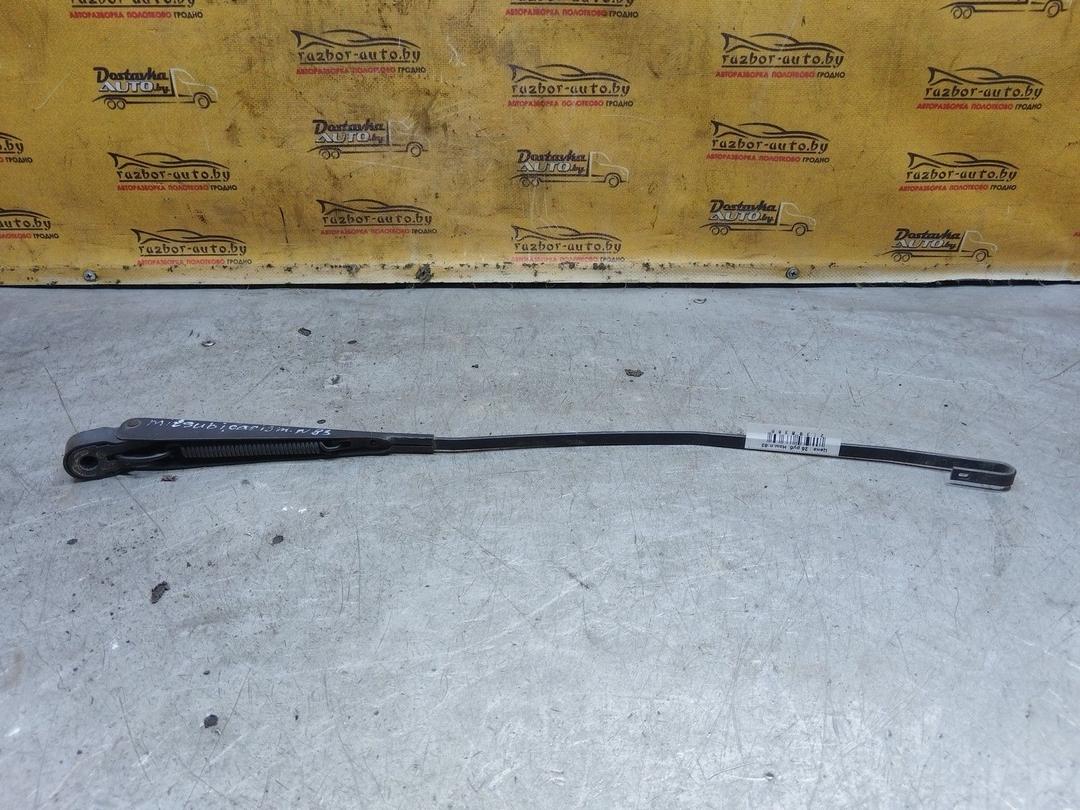 Щеткодержатель задний P4R9NV Mitsubishi Carisma купить