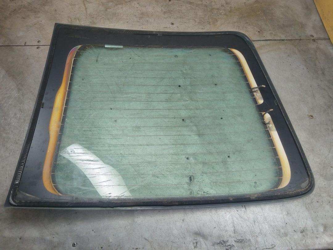 Стекло двери задней левой BLRNI0 Volkswagen Caddy купить с доставкой