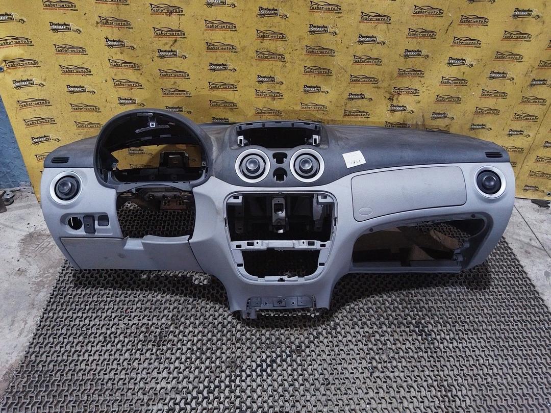 Панель передняя салона (торпедо) 3S1826 Citroen C3