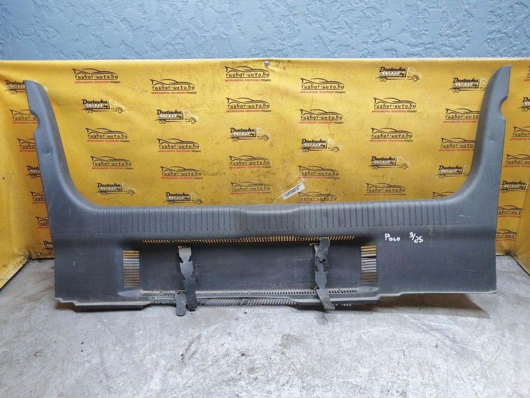 Накладка замка багажника DT1GHC Volkswagen Polo - Фото 3