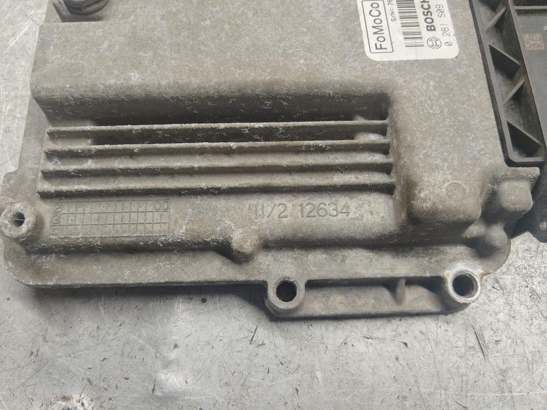 Блок управления двигателем 85GKSA Ford Fusion undefined