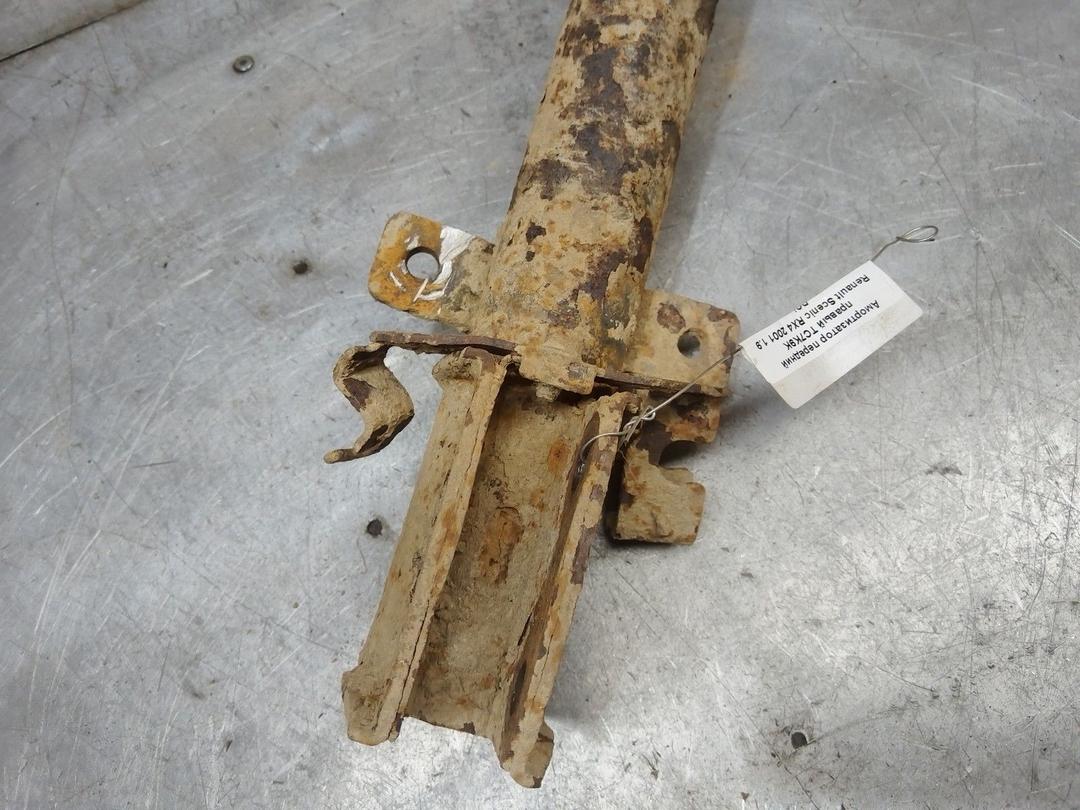 Амортизатор передний правый TC7K9K Renault Scenic RX4 купить в магазине запчастей бу