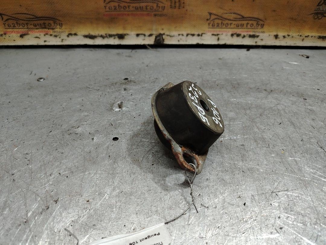 Подушка крепления КПП LVZH7F Peugeot 106 - Фото 4