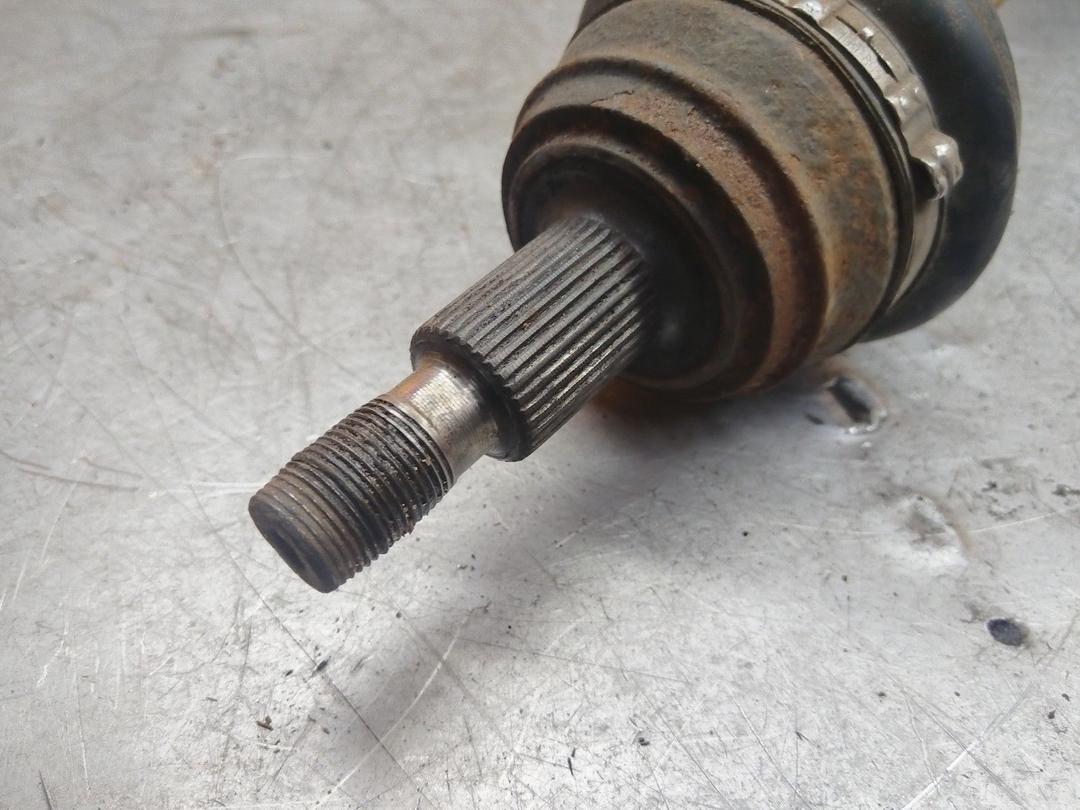 Полуось передняя левая (приводной вал, ШРУС) 4YNJXW Volkswagen Golf купить