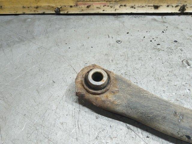 Рычаг задний правый E08RBK Peugeot 406 купить на авторазборке