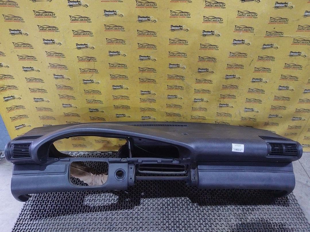 Панель передняя салона (торпедо) H1B18E Audi 100