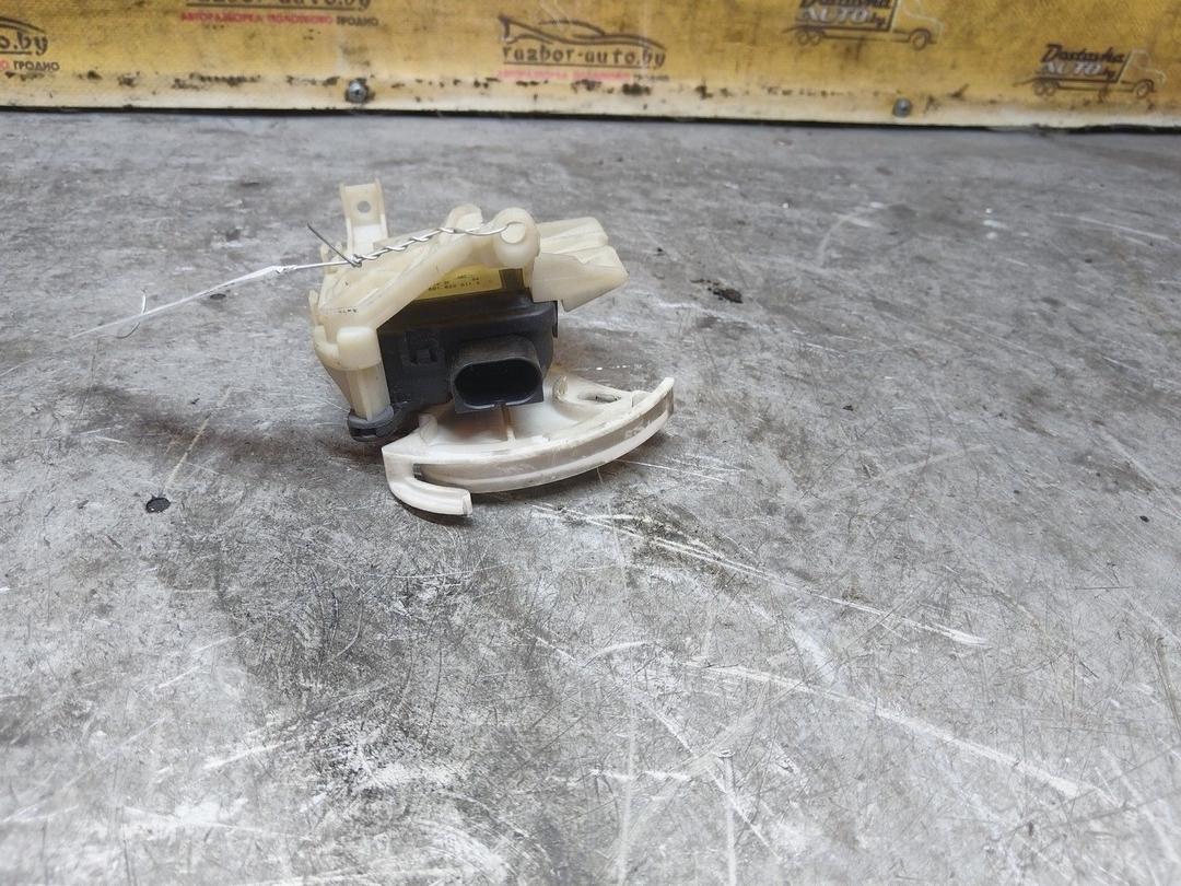 Моторчик заслонки печки 8ZBKLR Volkswagen Passat купить