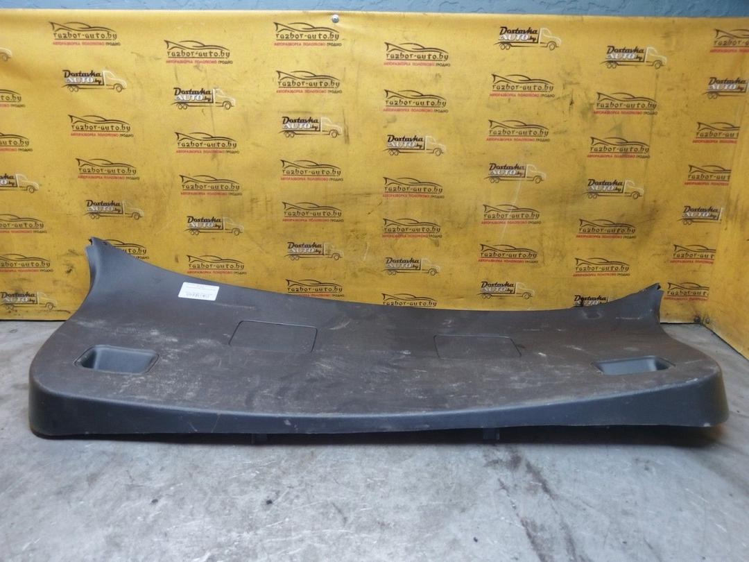 Обшивка крышки багажника 61JPCV Toyota Corolla купить в магазине запчастей бу