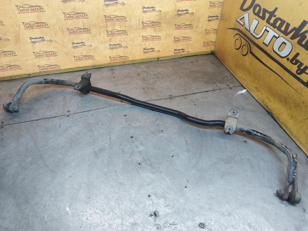 Стабилизатор подвески (поперечной устойчивости) передний 3F4OBM Volkswagen Passat купить на авторазборке