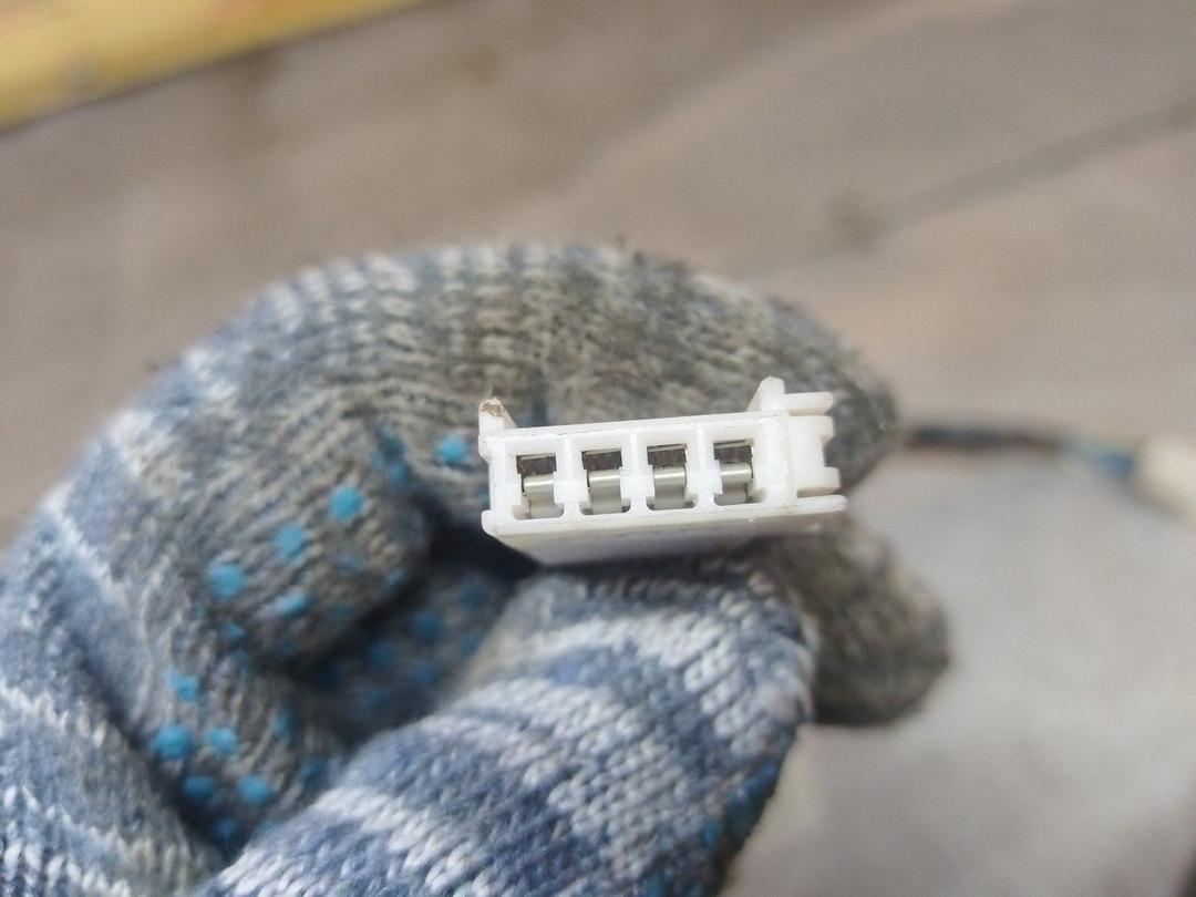 Проводка двери передней правой I3229Q Toyota Avensis купить на авторазборке