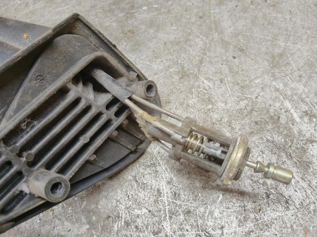 Зеркало наружное правое BD6G0V Skoda Felicia undefined