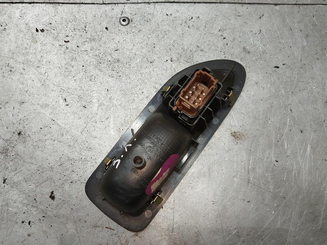 Кнопка стеклоподъемника заднего левого MDDTSQ Renault Laguna купить