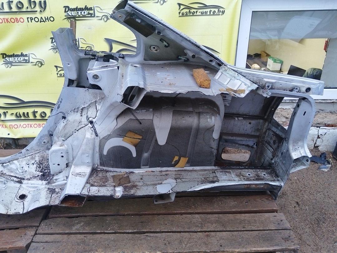 Крыло заднее правое BM817Y Volkswagen Passat undefined