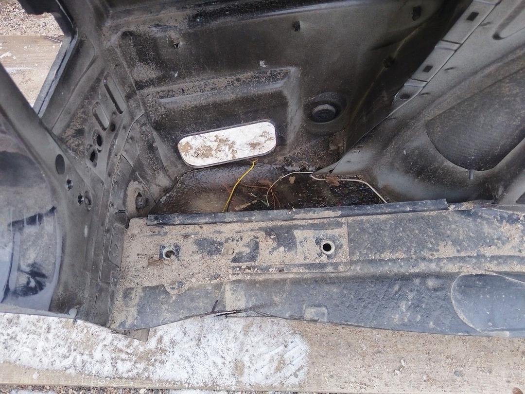 Крыло заднее левое C4UX9T Volkswagen Passat купить с доставкой