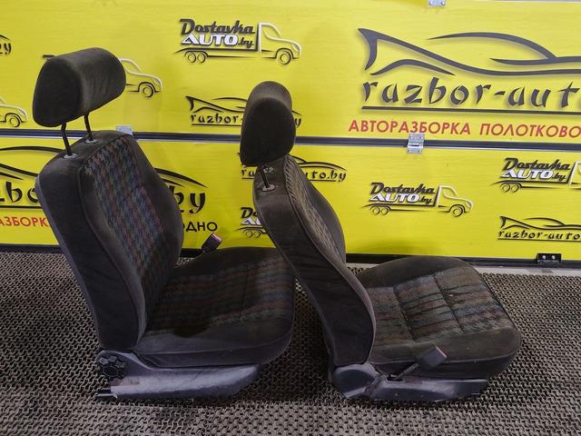 Салон (комплект сидений) ZTAY00 Peugeot 306 undefined