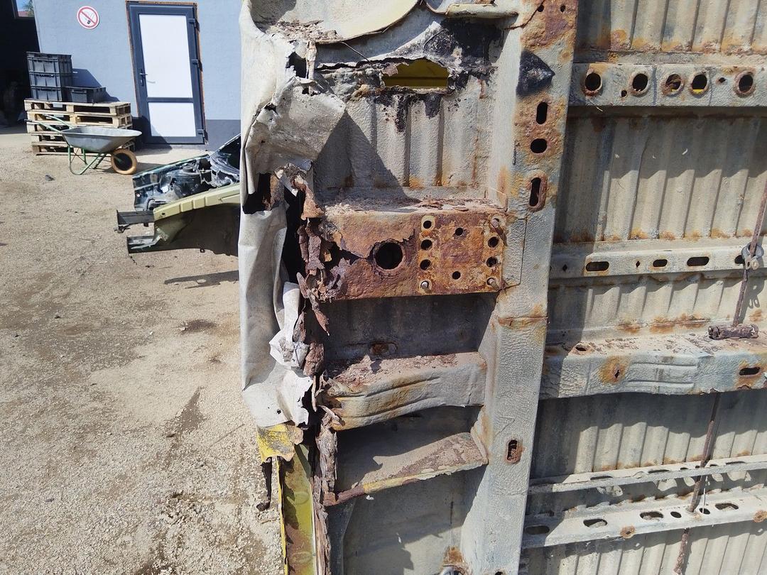 Часть кузова (вырезанный элемент) TSLES6 Renault Master купить с доставкой. Огромный выбор запчастей и марок авто. У нас есть практически все.