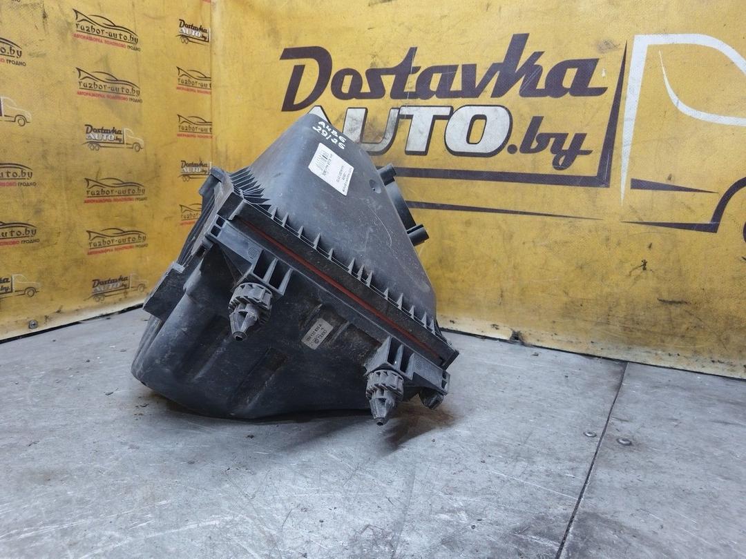 Корпус воздушного фильтра J08VXS Audi A4 undefined