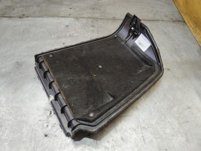 Обшивка багажника 3TK5MD BMW 5 E39 undefined