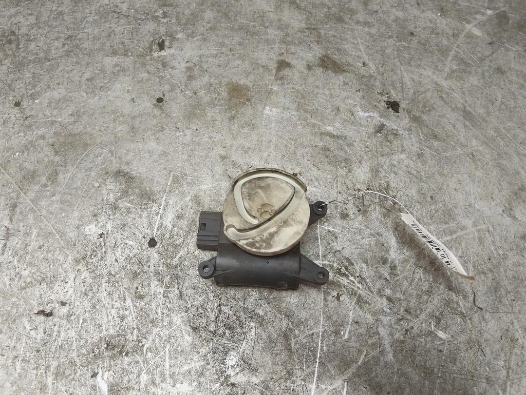 Моторчик заслонки печки 9R11WW Audi A4 купить с доставкой