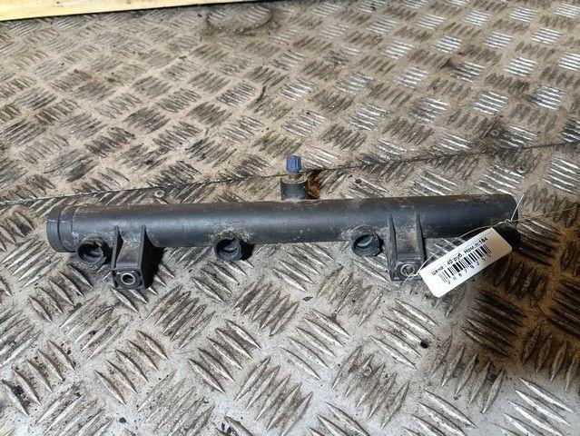 Топливная рампа Y5VS0M Peugeot 307 купить в магазине запчастей бу