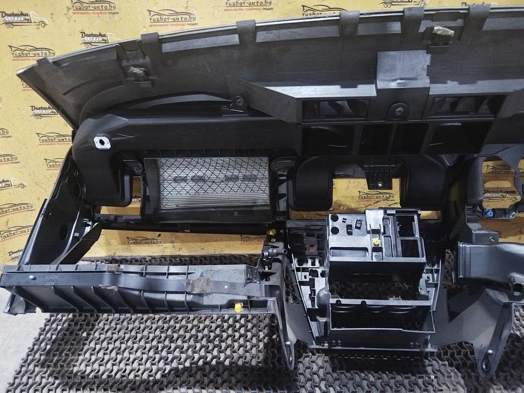 Панель передняя салона (торпедо) NIVQLD Opel Vectra undefined