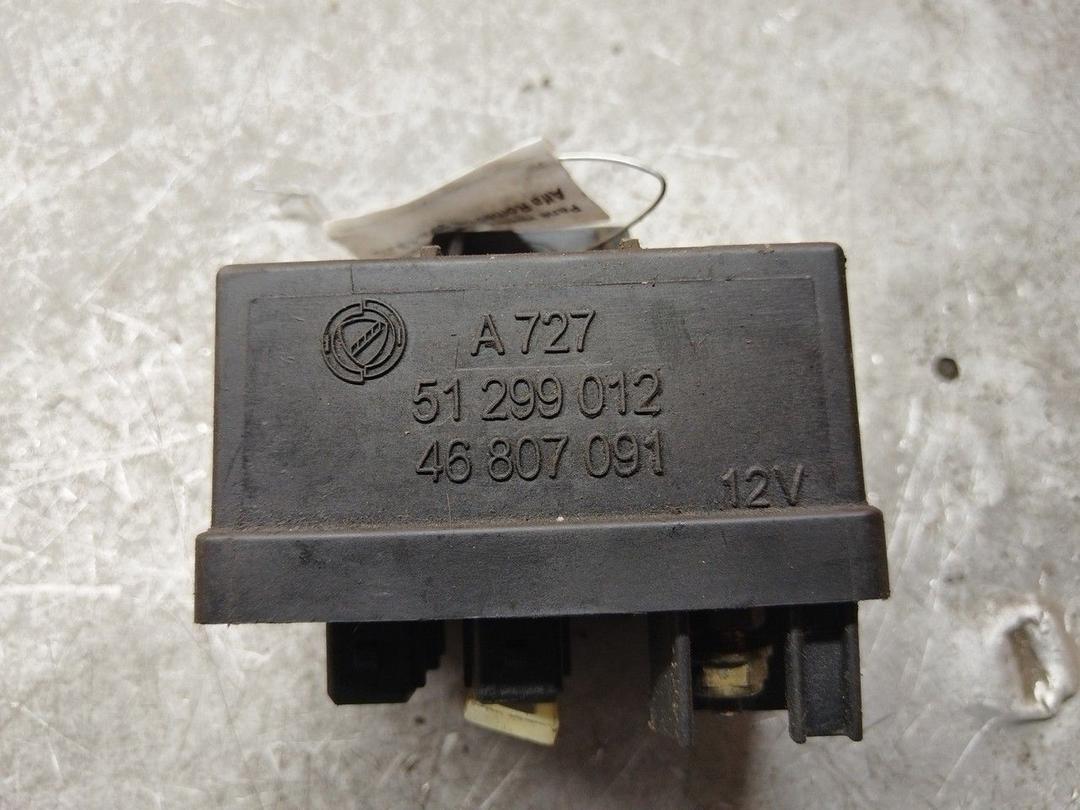 Реле накала свечей 4R382S Alfa Romeo 147 - Фото 4