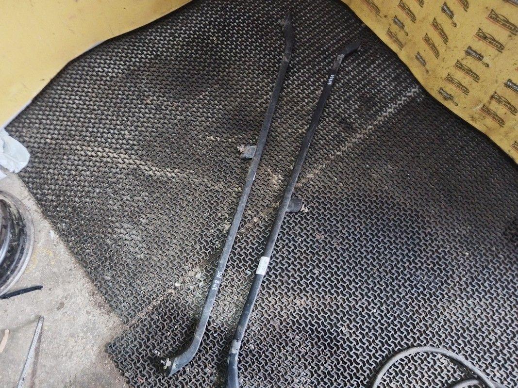 Дуги на крышу (рейлинги) ECT3CF Volkswagen Passat купить в магазине запчастей бу