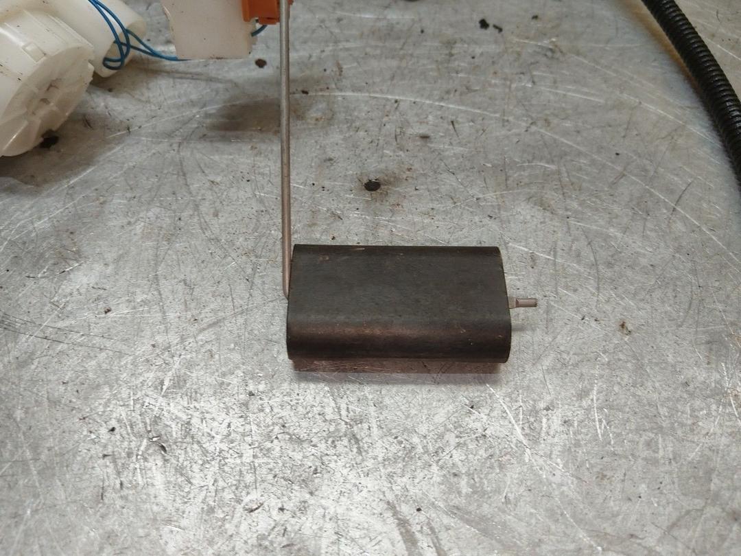 Колба в бак ESKQRG Kia Sorento купить в магазине запчастей бу