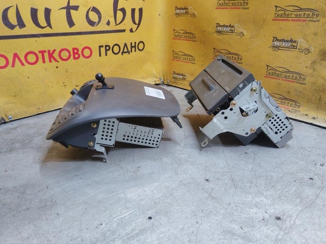 Магнитола 4BSRS7 Toyota Corolla купить в магазине запчастей бу