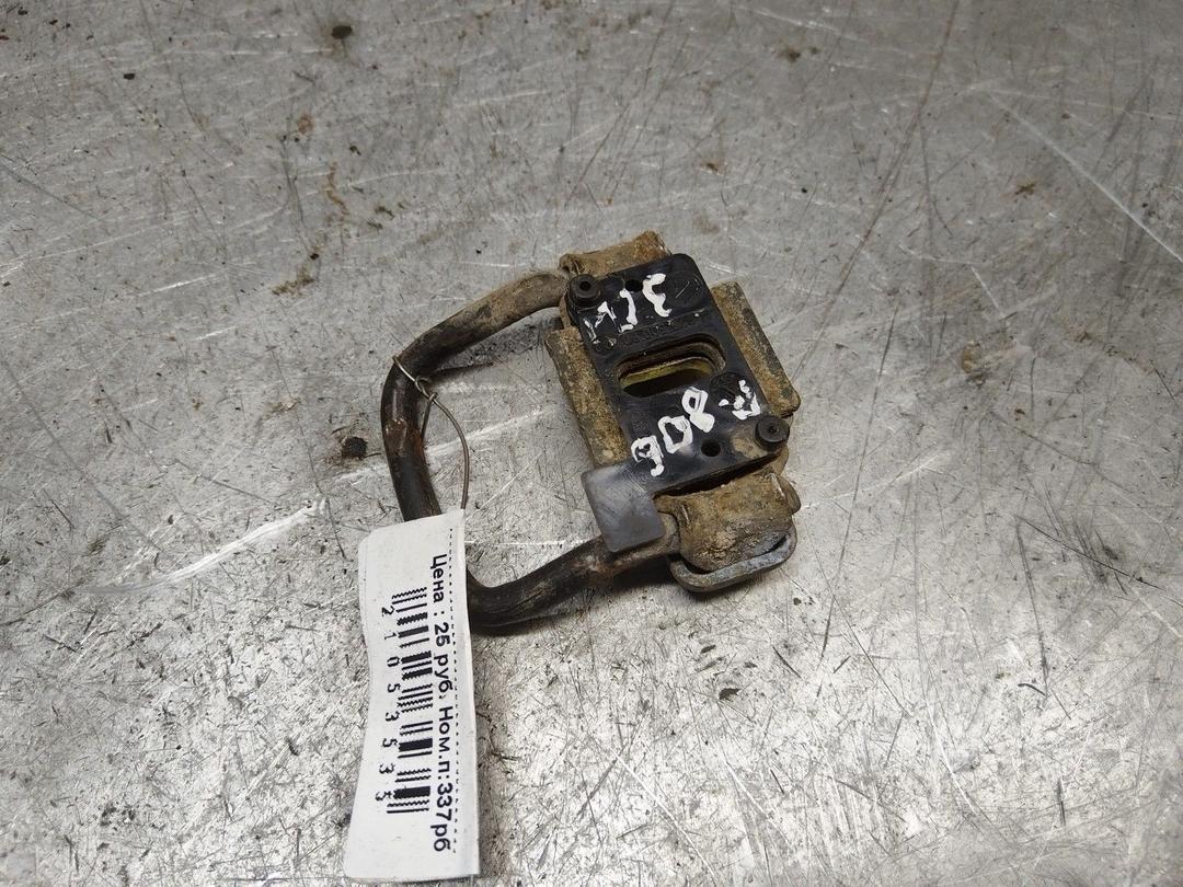 Ответная часть замка багажника 1O4U4B Peugeot 806 - Фото 2