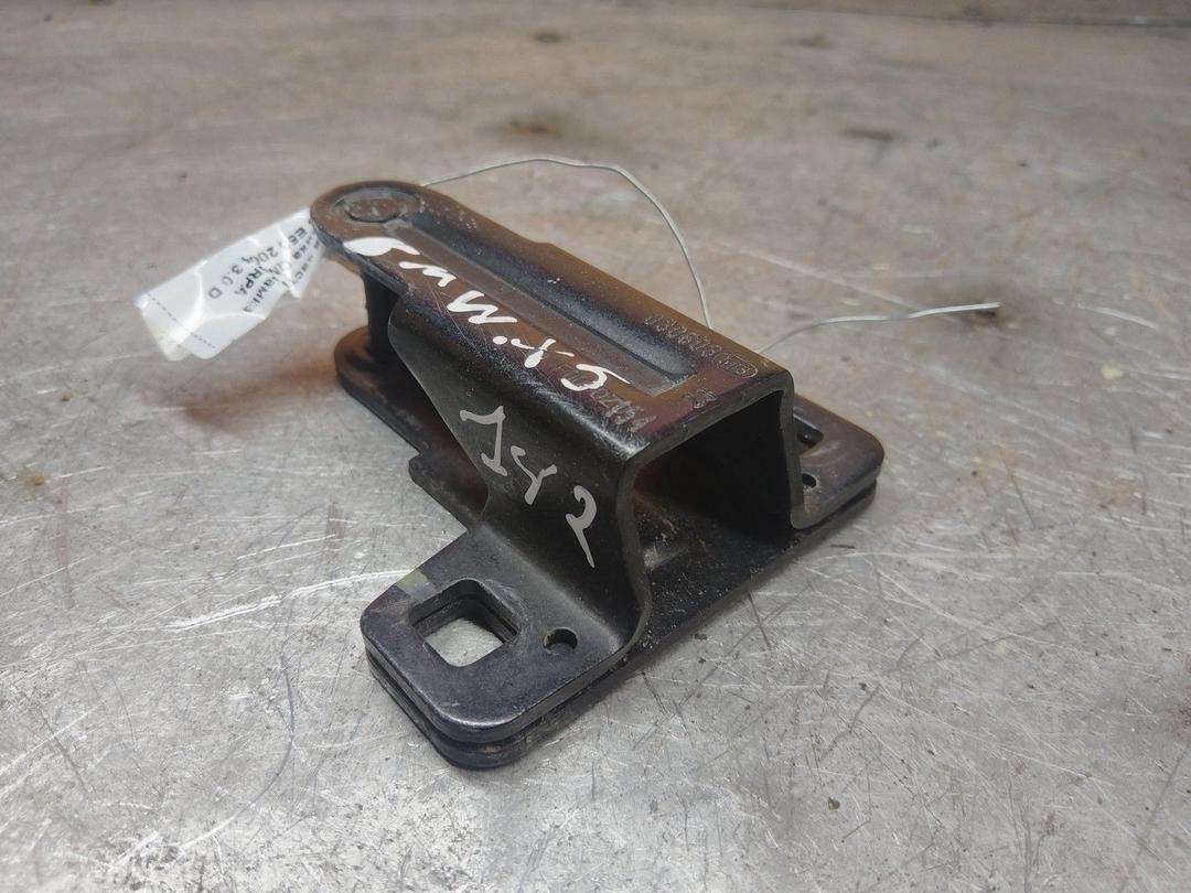 Ответная часть замка багажника QM5RPA BMW X5 E53