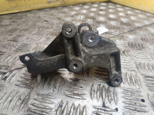 Кронштейн генератора 9V3ZY3 Ford Focus - Фото 4