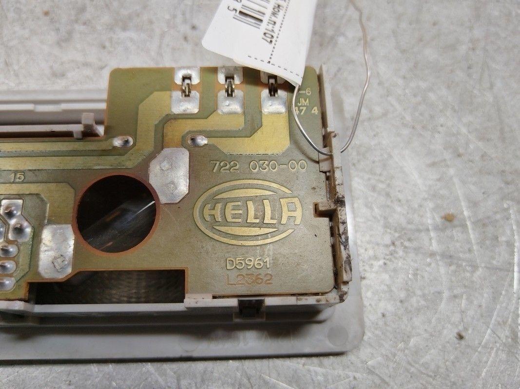 Фонарь салона (плафон) 4DFS9V Volkswagen Golf купить с доставкой