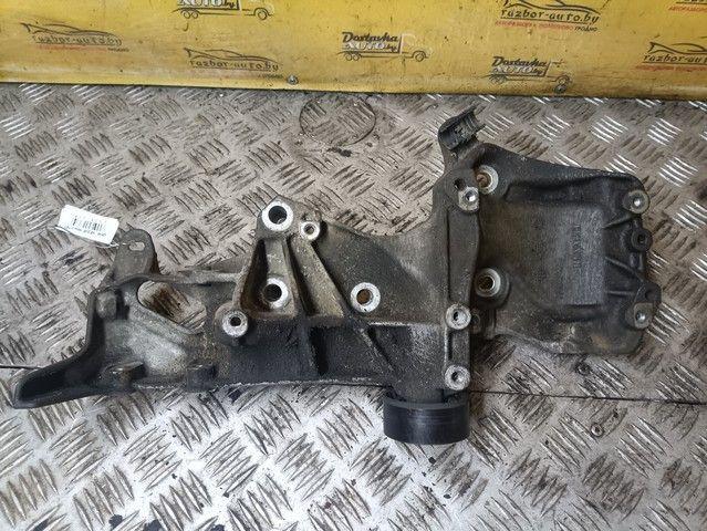 Кронштейн генератора JB2I15 Renault Clio