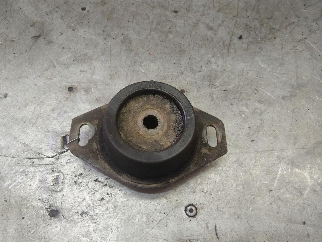 Подушка крепления КПП 370R2Y Citroen Xsara Picasso - Фото 1