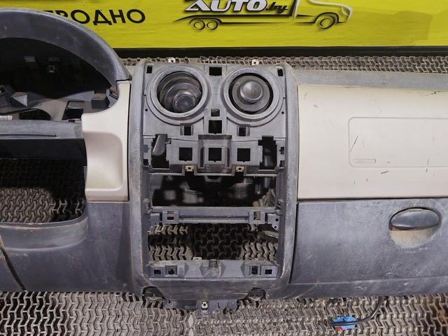 Панель передняя салона (торпедо) 7SG139 Peugeot Partner купить с доставкой