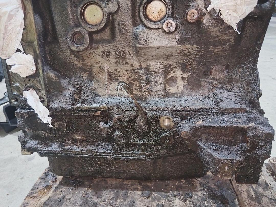 Двигатель R47Y23 Renault Master undefined