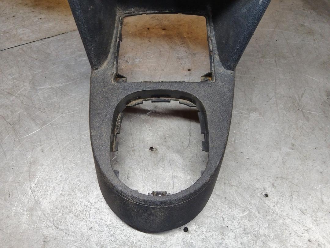 Консоль салона (кулисная часть) EVNNQW Volkswagen Caddy купить с доставкой